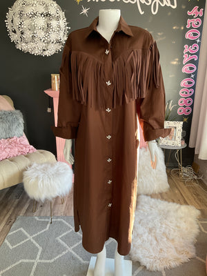 Ah25,200oct  Robe brune avec franches en coton et pierres