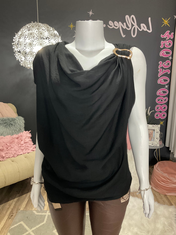 Ah25,3nov Haut noir collet drapper