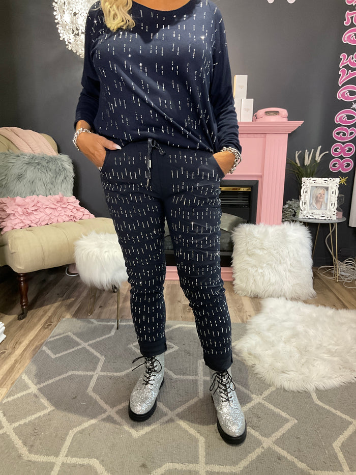 Ah25,125oct  Pantalon bleu avec pierres Angela Mara