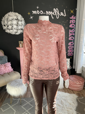 Ah25,2nov Haut rose antiques devant dentelles transparente