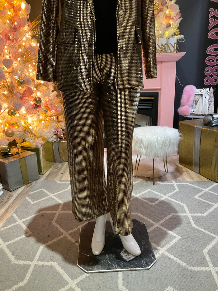 Ah25,126nov  Pantalon or à paillettes