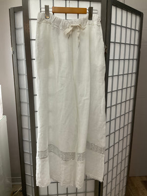 Pe25,144fev Pantalon blanc cassé en lin avec paillettes