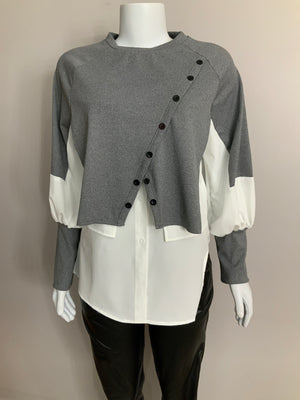 Pe26,20janv Chemisier blanc et gris taille médium,42 pouces de buste