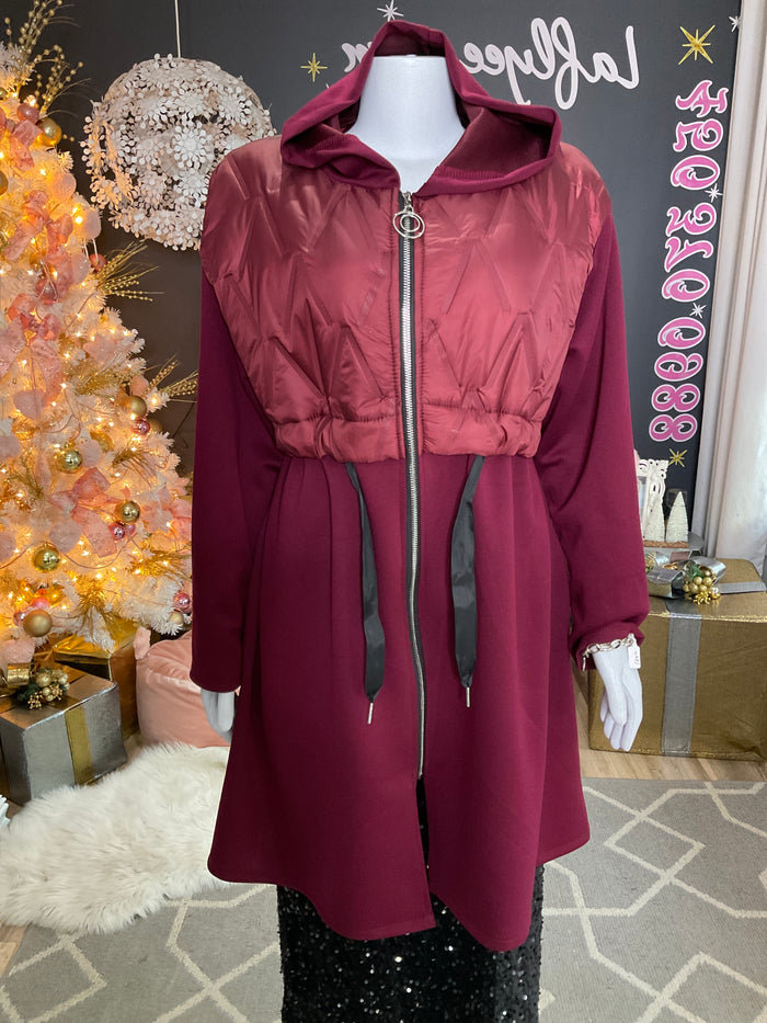 Ah25,309nov Manteau bordeaux avec capuchon