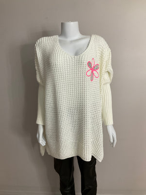 Pe26,16janvier haut blanc cassé avec marguerite rose et paillettes taille oversize 72 pouces de buste