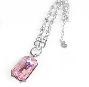 Collier argent en mailles et breloque en cristal rose de Jacqueline Kent JKN616.SIPK