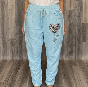 Pe26,112janv Pantalon Aqua avec cœur en léopard taille unique