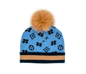 MMC104 Tuque en maille bleu et chameau avec motif monogramme et bordure Mitchie's HTIM90
