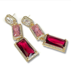 Boucle d'oreilles avec cristaux trois couleurs rouge de Jacqueline Kent JKE549.RD