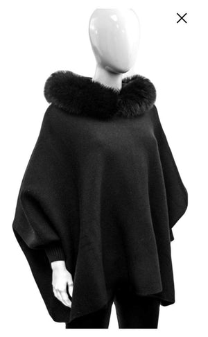 MMC77 Chandail noir avec manches et col en fourrure de renard Mitchie's POYUMW2