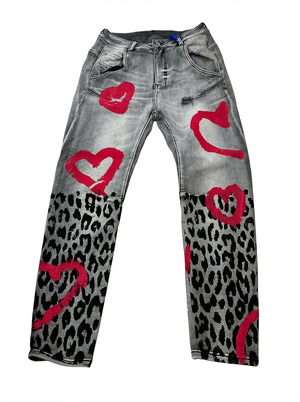 Pe26,100janv Jeans imprimé cœur rouge et imprimé de léopard noir