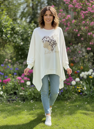 Pe26,21fev  Haut blanc cassé avec cœur