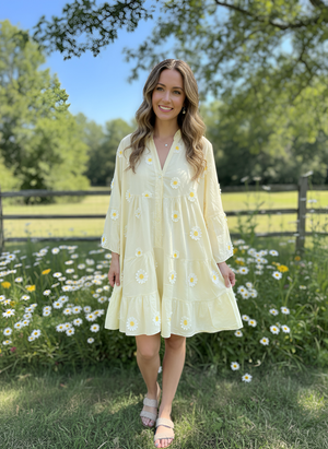 Pe26,205avril Robe tunique jaune avec marguerite