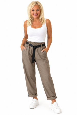 Ah26,146sept Pantalon taupe en cuir végane avec ceinture inclus