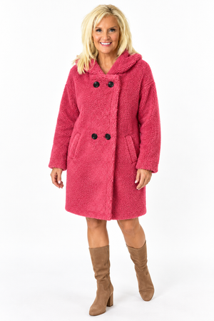 Ah26,327oct  Manteau rose avec bouton noir avec capuchon