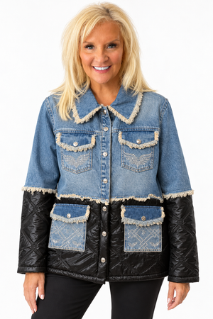 Ah26,328oct Manteau de jeans et au bas matelassé noir avec studs