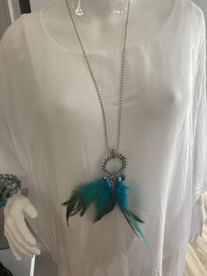 PE25 Collier chaine plumes bleues et vertes
