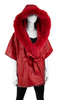 MMC157 PONCHO ROUGE EN CUIR AVEC FOURRURE DE RENARD SUR LE CAPUCHON