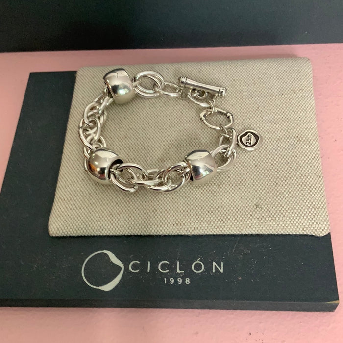 Ciclon bracelet 231129