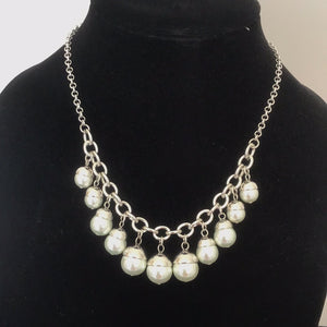 MERX 99488 collier argenté avec perles blanches